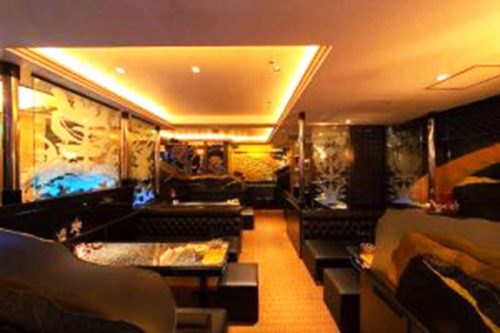 中洲で人気の高級クラブ