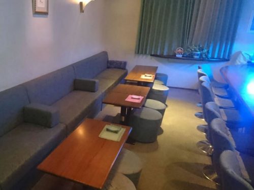 中洲のナイトワークが未経験の方も活躍できるスナック