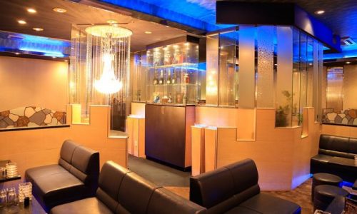 中洲の老舗のキャバクラ