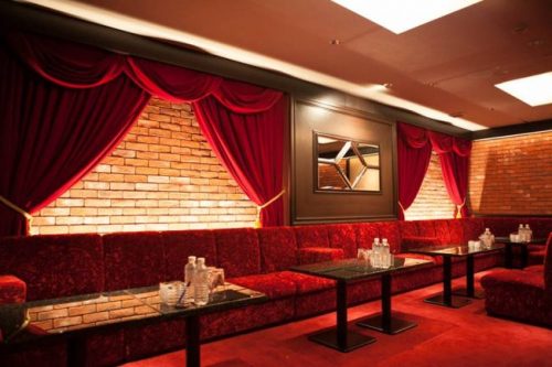 派遣コンパニオンも楽しく働ける中洲のキャバクラ