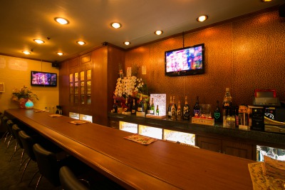 キャバクラ未経験の派遣コンパニオンも楽しく働ける中洲のスナック