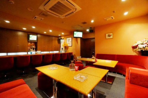 水商売初心者の方にぴったりの中洲の老舗のスナック