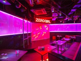 中洲で有名なダンスショータイムがあるキャバクラ