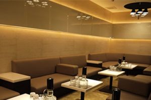 中洲の指名制のラウンジ）