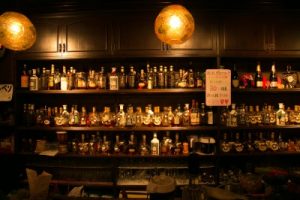 水商売が未経験の方にぴったりの中洲の老舗のスナック